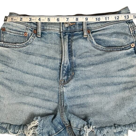 American Eagle Highest Rise 90s Boyfriend Cutoff Shorts Size 4 Beach Vacation - Picture 8 of 10